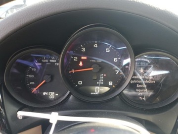 Porsche Macan 2021 Porsche Macan 2021 PORSCHE MACAN 2.0 Benzyna 261KM, zdjęcie 9