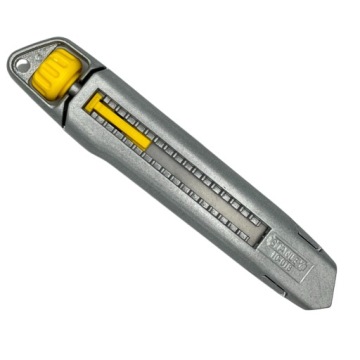 Нож со сломанным лезвием Stanley 0-10-018 INTERLOCK металл 18мм