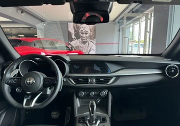 Alfa Romeo Stelvio SUV Facelifting 2023 2.0 GME Turbo 280KM 2025 Alfa Romeo Stelvio Alfa Romeo Stelvio 2.0 Q4 Veloce 2.0 Benzyna 280KM, zdjęcie 3