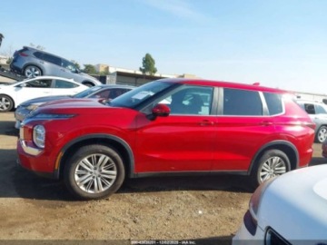 Mitsubishi Outlander III 2023 Mitsubishi Outlander ES S-AWC 2023 2.5L 2.5 Benzyna 181KM, zdjęcie 2