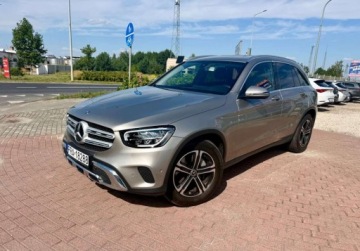 Mercedes GLC C253 SUV Facelifting 2.0 200d 163KM 2020 Mercedes-Benz GLC 2.0Cdi SALON PL 4-matic 40.000 km 2.0 Diesel 163KM, zdjęcie 25