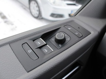 Volkswagen Caravelle T6 2023 Volkswagen Caravelle VOLKSWAGEN Caravelle 6.1 Comf, zdjęcie 28