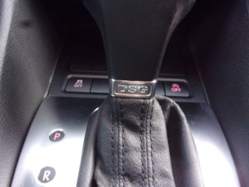 Volkswagen Golf VI Variant 1.6 TDI-CR DPF BlueMotion 105KM 2010 Volkswagen Golf Automat Bluemotion, zdjęcie 19