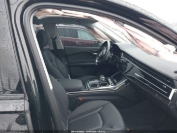 Audi Q7 II 2022 Audi Q7 Prestige 55 Tfsi Quattro Tiptronic 2022 3.0 Benzyna 335KM, zdjęcie 9