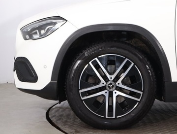 Mercedes GLA II Off-roader 1.3 200 163KM 2020 Mercedes GLA GLA 200, Salon Polska, Serwis ASO, zdjęcie 14