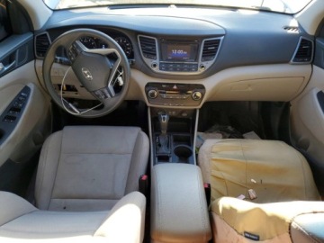 Hyundai Tucson III 2016 Hyundai Tucson 2016 HYUNDAI TUCSON SE 2.0 Benzyna 142KM, zdjęcie 8