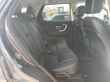 Land Rover Discovery Sport SUV 2.0 Si4 240KM 2017 Land Rover Discovery Sport 2017 LAND ROVER DISCOVERY SPORT HSE 2.0 Benzyna, zdjęcie 9