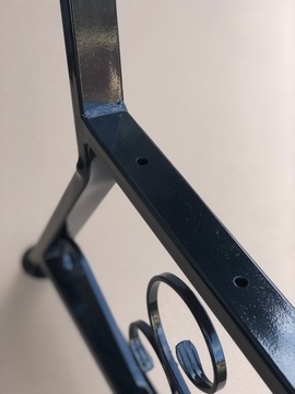 СТАЛЬНЫЕ НОЖКИ СКАМЬИ С ДЕКОРИРОВАНИЕМ НОЖЕК