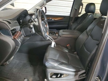 Cadillac Escalade III 2016 Cadillac Escalade Esv Luxury 2016 6.2l 6.2 Benzyna 420KM, zdjęcie 7