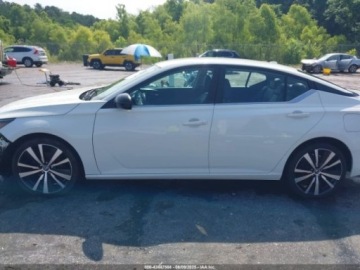 Nissan Altima V 2020 Nissan Altima 2020 Nissan Altima 2.5 SR Sedan 2.5 Benzyna 188KM, zdjęcie 13