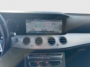 Mercedes Klasa E W213 Limuzyna Facelifting 2.0 E220d 194KM 2021 Mercedes-Benz E 220 220d 4 Matic, Pakiet AMG, Salo, zdjęcie 11