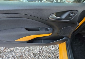 Opel Adam Hatchback 1.2 70KM 2018 Opel Adam Zadbany z malym przebiegiem dobra wersja wyposazenia 1.2 70KM, zdjęcie 10