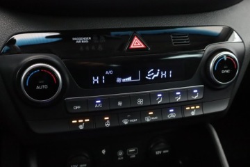 Hyundai Tucson III SUV 1.6 T-GDI 177KM 2018 Hyundai Tucson 1.6 T-GDI, Salon Polska, zdjęcie 15