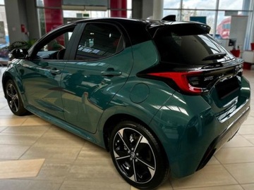 Toyota Yaris IV Hatchback Facelifting 1.5 Hybrid Dynamic Force 130KM 2025 Od ręki - Executive 1.5 Hybrid 130KM | Podgrzewane fotele!, zdjęcie 3