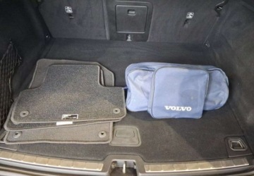 Volvo XC60 II 2022 Volvo XC 60 VAT 23 Dark Plus 2.0B5 mHEV 250KM automat 4x4 2022 r., salon P, zdjęcie 19