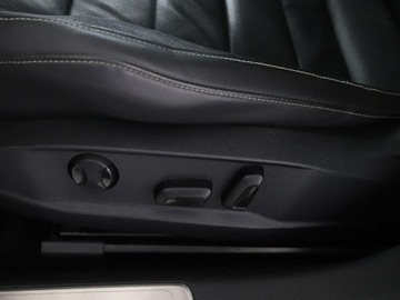 Volkswagen Golf VII R 3d 2.0 TSI 300KM 2014 Volkswagen Golf 300KM Historia serwisowa VW, zdjęcie 37