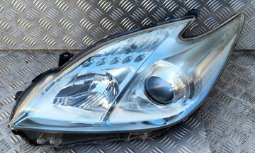 TOYOTA PRIUS III 3 XW30 09 15 LAMPA LEWA PRZÓD PRZEDNIA REFLEKTOR ZWYKŁA
