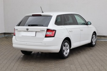 Skoda Fabia III Kombi 1.2 TSI 90KM 2015 Skoda Fabia 1.2 TSI, Salon Polska, Klima, zdjęcie 4