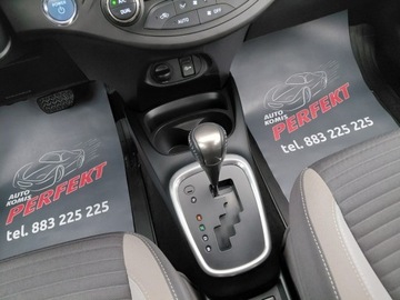 Toyota Yaris III 2016 Toyota Yaris Hybryda Automat Klimatronik Kamera Sensor 1.5 Hybryda 73KM, zdjęcie 21