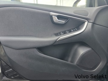 Volvo V40 II Hatchback Facelifting 2.0 D3 150KM 2017 Volvo V40 Promocja Kredyt 4,99% Volvo Bydgoszcz, zdjęcie 13