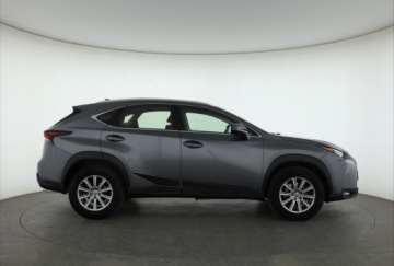 Lexus NX I SUV 200t 238KM 2016 Lexus NX 200t, Salon Polska, Serwis ASO, 4X4, zdjęcie 5