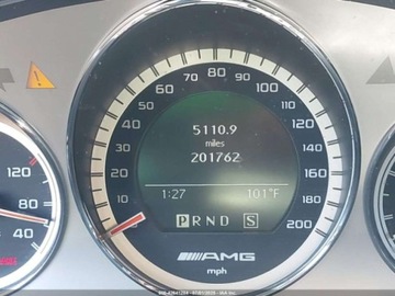 Mercedes Klasa C W204 2008 Mercedes-Benz Klasa C 63 AMG 2008 6.3l 6.3 Benzyna 451KM, zdjęcie 11