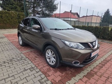 Nissan Qashqai II Crossover 1.2 DIG-T 115KM 2014 Nissan Qashqai Panorama Dach Nawicacja Kamera Cofania 1.2 Benzyna 115KM, zdjęcie 4