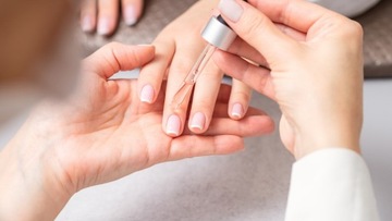 Oliwka Do Skórek I Paznokci 75ml Truskawka