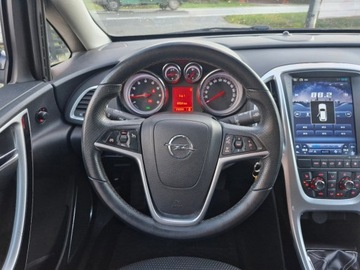 Opel Astra J Sports Tourer 1.4 Turbo ECOTEC 140KM 2011 Opel Astra Sliczna 1.4 b Ful Opcja Bezwypadkowa Zarejestrowana Gwarancja d, zdjęcie 24