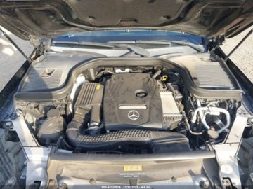 Mercedes GLC C253 2018 Mercedes-Benz GLC 2018 r., 2,0L 300 4MATIC 2.0 Benzyna 241KM, zdjęcie 11