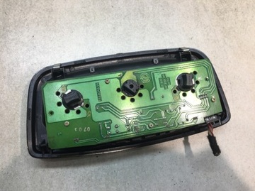 LAMPA POLSTROVÁNÍ LANCIA THESIS