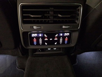Audi Q8 SUV 3.0 45 TDI 231KM 2025 Audi Q8 Hak Head Up Pakiet Asystentow 3.0 Diesel 231KM, zdjęcie 13