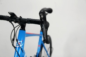 ДОРОЖНЫЙ ВЕЛОСИПЕД CUBE ATTAIN GTC DISC CARBON Shimano Ultegra, размер 52