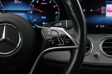 Mercedes Klasa E W213 Kombi Plug-in Facelifting 2.0 E300de 306KM 2020 Mercedes E E 300 de, 301 KM, Automat, Skóra, Navi, zdjęcie 17