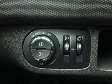 Opel Meriva II Mikrovan Facelifting 1.4 Turbo ECOTEC 140KM 2015 Opel Meriva 1.4 Turbo, Klima, Klimatronic, zdjęcie 14