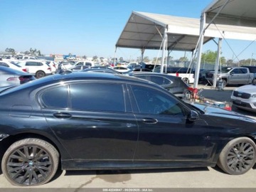 BMW Seria 7 G70 2022 BMW Seria 7 740i 2022 3.0l 3.0 Benzyna 335KM, zdjęcie 6