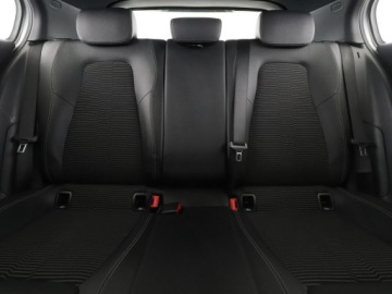 Mercedes Klasa A W177/V177 Hatchback 2.0 250 224KM 2018 Mercedes A 250 225KM Automat Navi Czujniki, zdjęcie 17