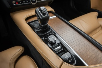 Volvo V90 II Kombi 2.0 D5 235KM 2017 V90 D5 235PS Inscription AWD Full Bowers Panorama 360c ACC HU 4x klima, zdjęcie 13