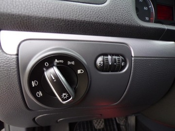 Volkswagen Jetta V 1.6 FSI 115KM 2006 VOLKSWAGEN JETTA 1.6 BENZ ZAMIANA Z NIEMIEC, zdjęcie 13