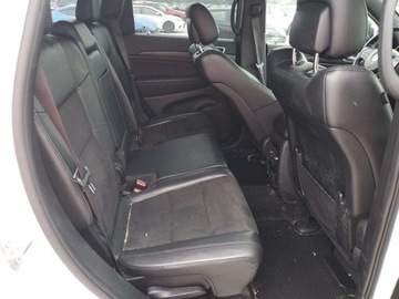 Jeep Grand Cherokee IV 2021 Jeep Grand Cherokee Laredo 2021 3.6l 3.6 Benzyna 293KM, zdjęcie 10