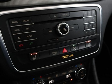 Mercedes GLA I Off-roader 2.0 250 211KM 2016 Mercedes GLA 250 Automat Sensation Panorama, zdjęcie 25