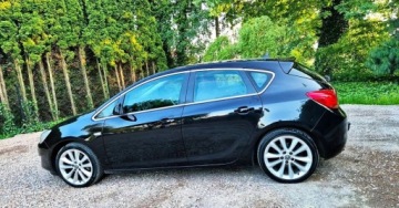 Opel Astra J Hatchback 5d 1.6 Turbo ECOTEC 180KM 2010 Opel Astra BENZYNA 180KM 5 drzwi NAWIGACJA super oakzja polecamy, zdjęcie 18
