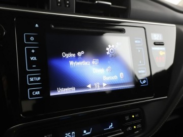 Toyota Auris II Hatchback 5d Facelifting 1.8 Hybrid 136KM 2018 Toyota Auris kamera grzane fotele tempomat, zdjęcie 22
