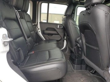 Jeep Wrangler IV 2023 Jeep Wrangler 2023, 3.6 L, SAHARA, 3.6 Benzyna 285KM, zdjęcie 10