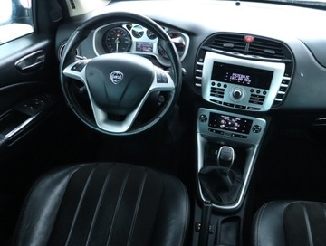 Lancia Delta III Hatchback 1.4 Turbo-Jet 120KM 2011 Lancia Delta 1.4 T-JET, Klima, Klimatronic, zdjęcie 6