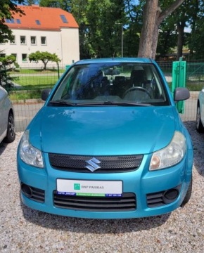 Suzuki SX4 I Hatchback 1.5 i 16V 100KM 2009 Suzuki SX4 Klimatyzacja 1.5 Benzyna 99KM, zdjęcie 4