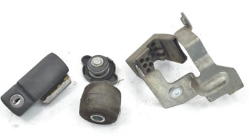 Suzuki Burgman 400 K7 - PAKIET ŚRUBY UCHWYT KIERA