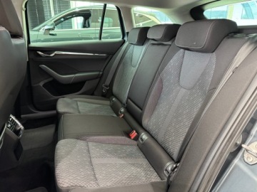 Skoda Octavia III Kombi Facelifting 2.0 TDI 150KM 2020 Skoda Octavia Style / HUD / Ambiente / Kamera / Bl, zdjęcie 11