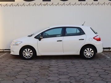 Toyota Auris I Hatchback 1.4 D-4D 90KM 2010 Toyota Auris 1.4 D-4D, Salon Polska, Serwis ASO, zdjęcie 2