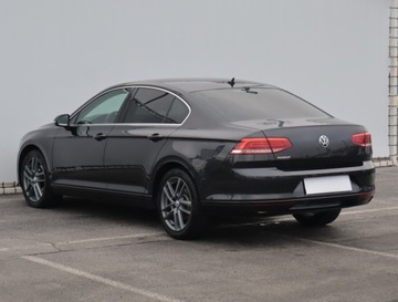 Volkswagen Passat B8 Limousine 2.0 TDI BlueMotion SCR 150KM 2019 VW Passat 2.0 TDI, Salon Polska, Automat, VAT 23%, zdjęcie 3